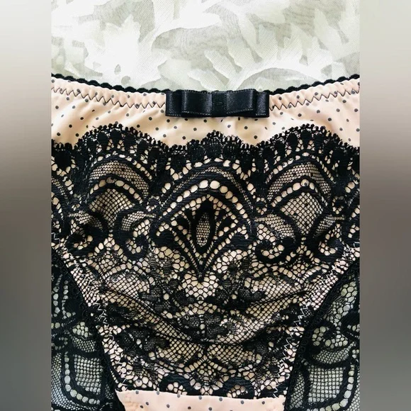 Women’s Sexy Lingerie Set - Picture 7 of 8